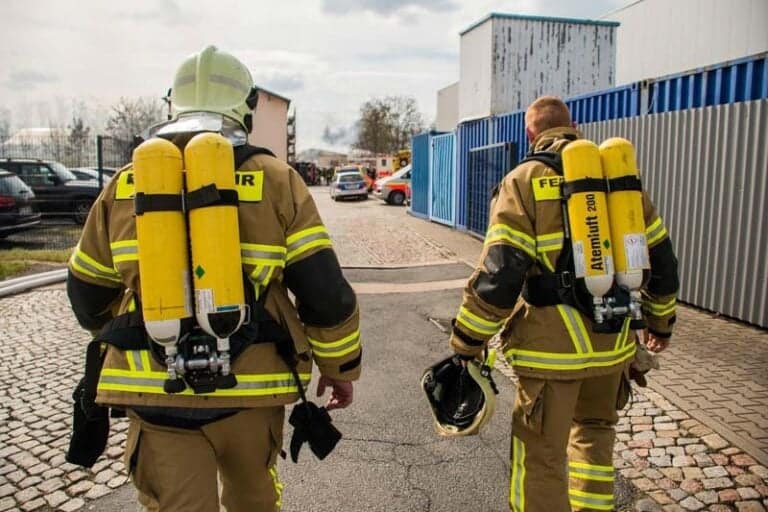 The Importance of Dew Point Measurement in Breathing Gases 1 fire fighters with breathing air